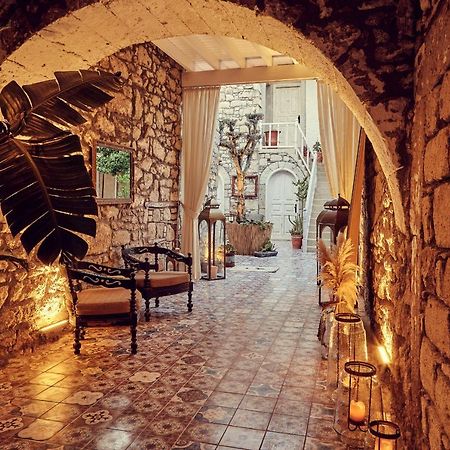 Morisi Avlu Hotel Alacatı Bagian luar foto