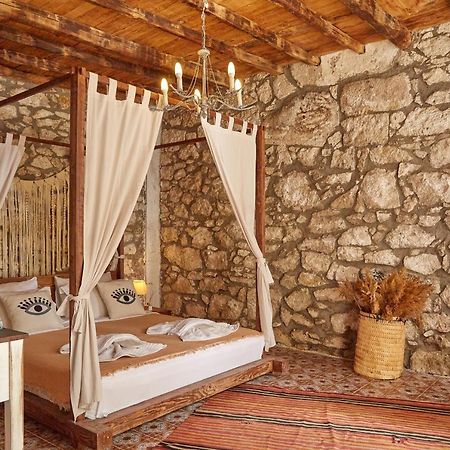 Morisi Avlu Hotel Alacatı Bagian luar foto