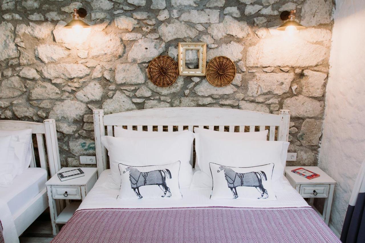 Morisi Avlu Hotel Alacatı Bagian luar foto