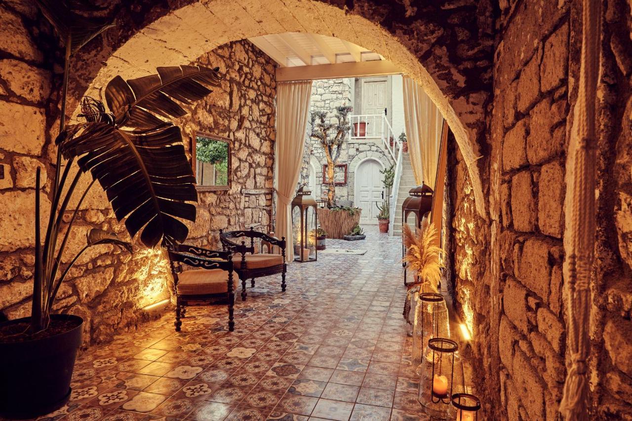 Morisi Avlu Hotel Alacatı Bagian luar foto