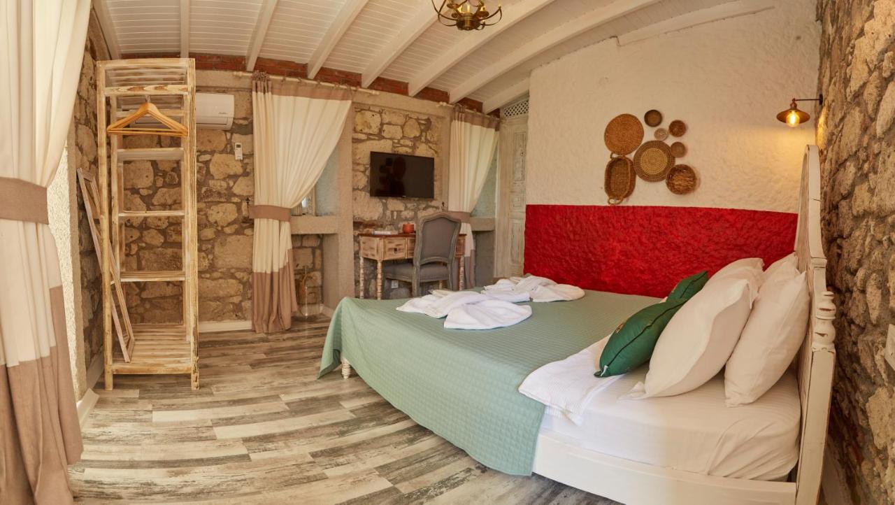 Morisi Avlu Hotel Alacatı Bagian luar foto