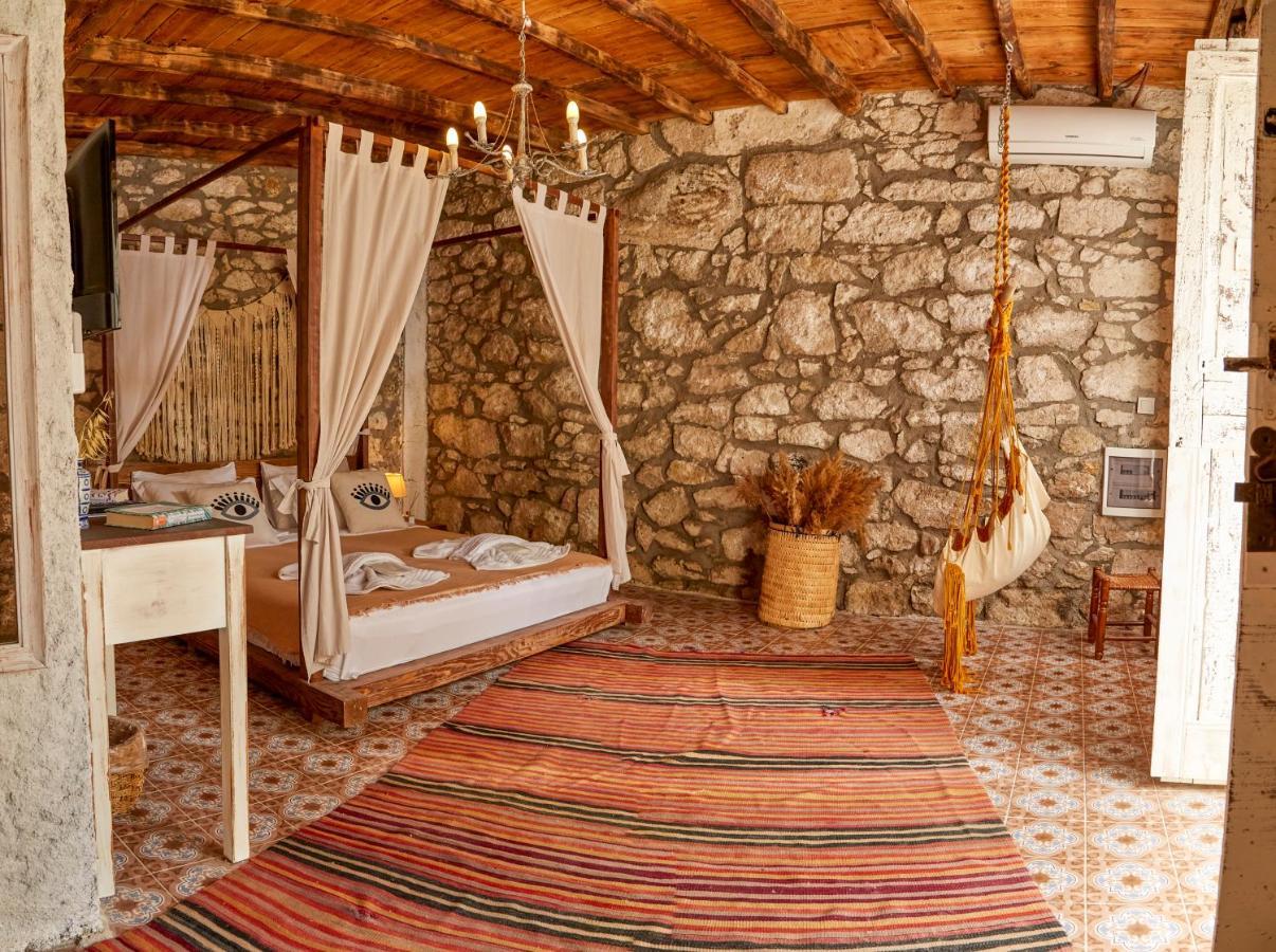 Morisi Avlu Hotel Alacatı Bagian luar foto