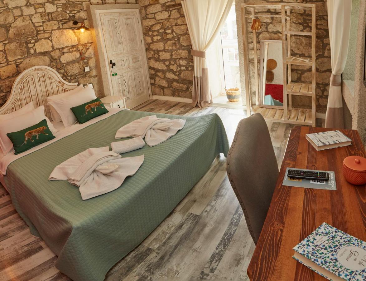 Morisi Avlu Hotel Alacatı Bagian luar foto