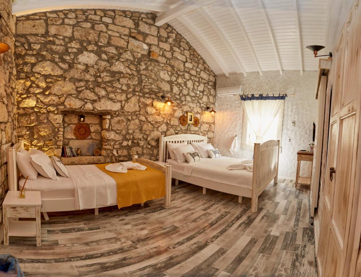 Morisi Avlu Hotel Alacatı Bagian luar foto
